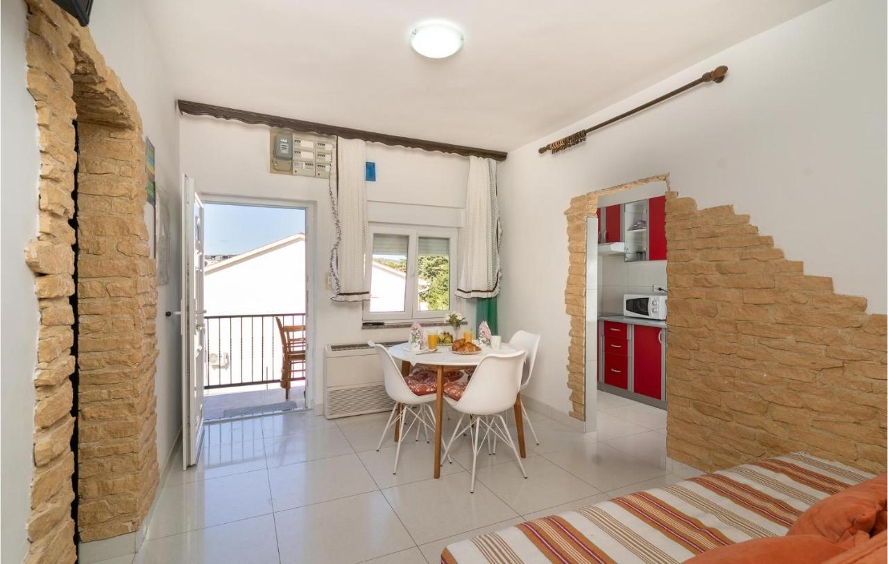 Cozy Apartment In Krk With Kitchen Krk Town Zewnętrze zdjęcie
